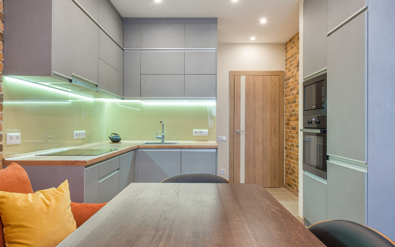 Tủ bếp tại showroom tủ bếp Sài Gòn Homes