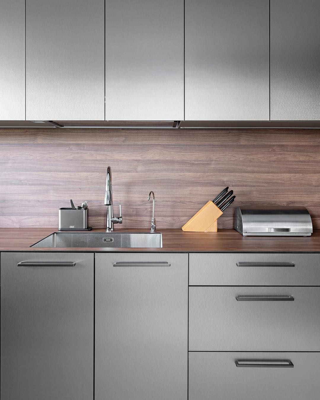 mẫu bếp khung inox