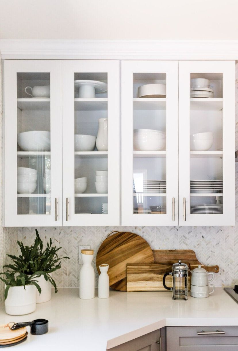 Tủ bếp cánh kính Domino