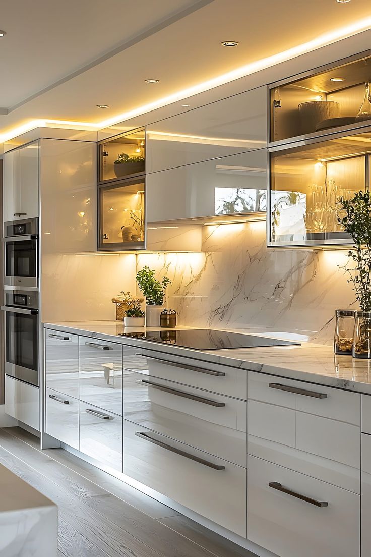 ƯU VÀ NHƯỢC ĐIỂM CỦA TỦ BẾP CÁNH KÍNH TRONG KHÔNG GIAN HIỆN ĐẠI