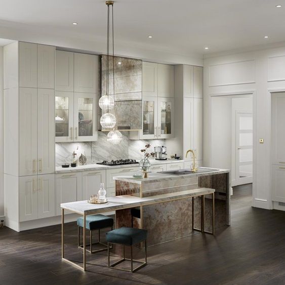 Ưu Điểm Sử Dụng Tủ Bếp Kính – Lý Do Khiến Người Nội Trợ “Mê Mẩn”